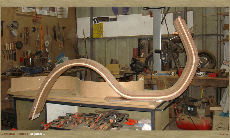 Illustration for article titled Beautiful Hand-Made Wooden Vespa